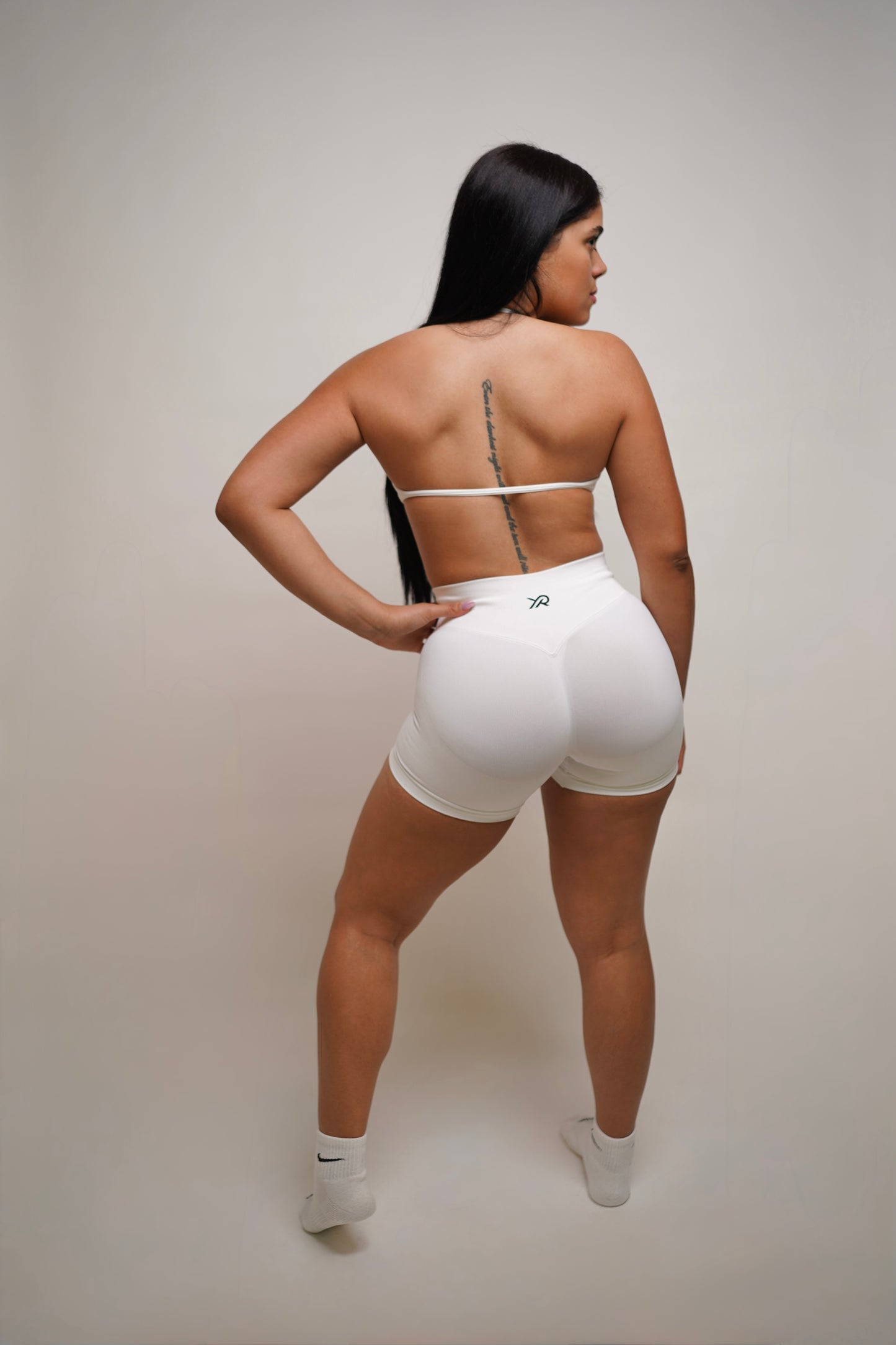 Perfect Peach Shorts (white)